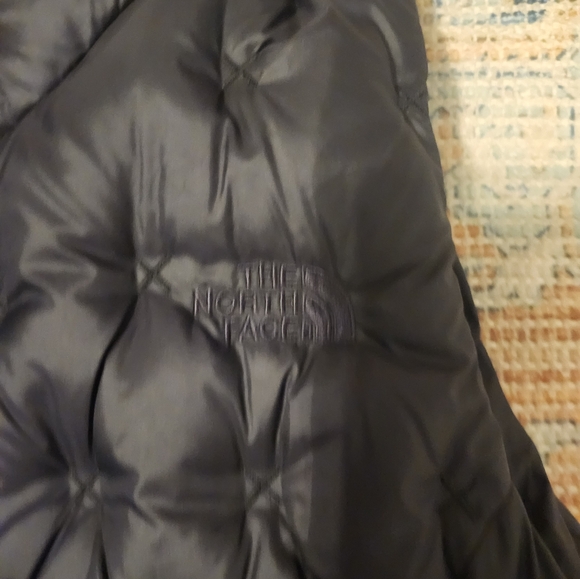 The North Face thermoball vest - Picture 3 of 3